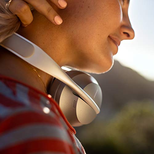 Bose Noise Cancelling Headphones 700 - White - 794297-0300
